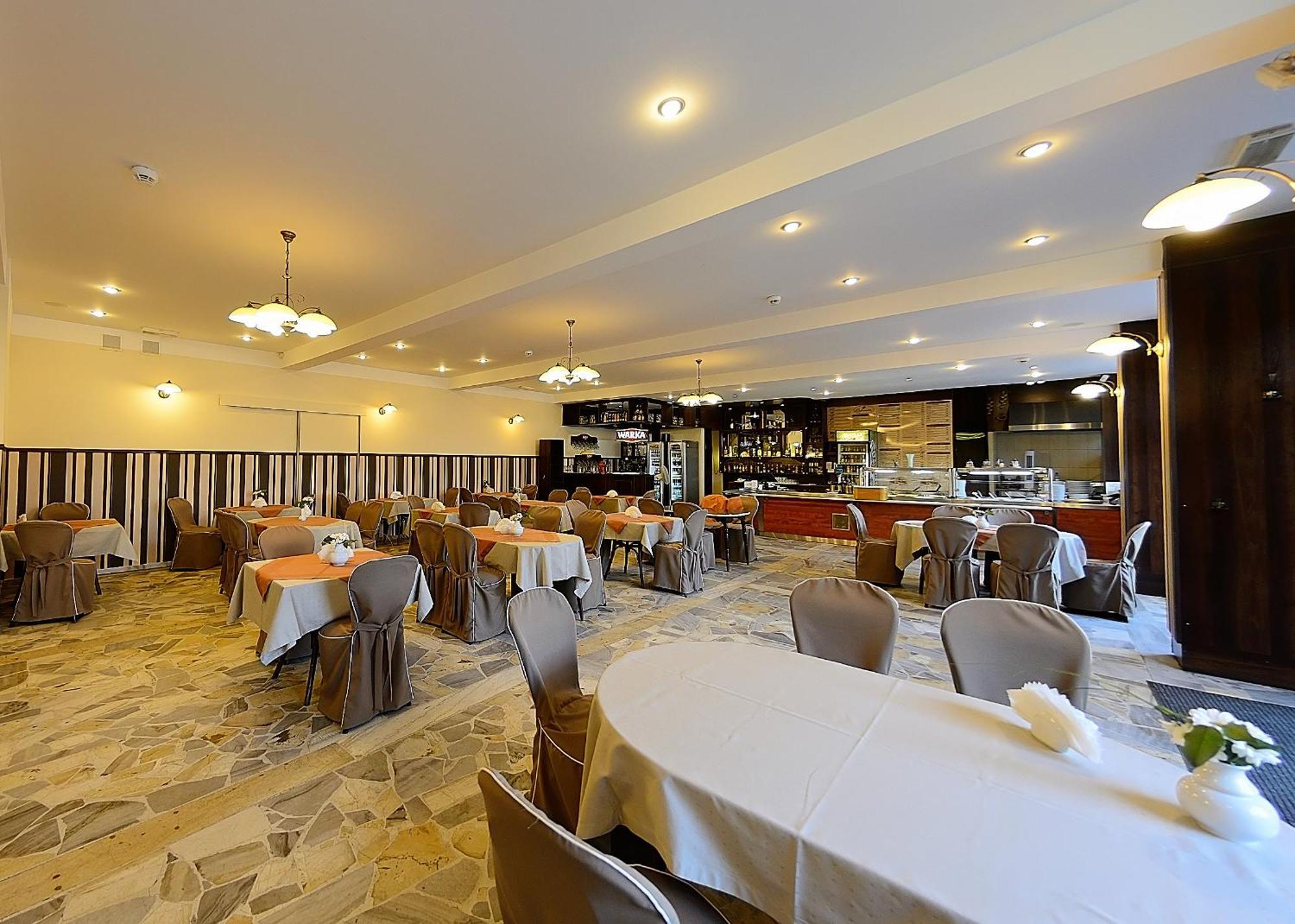 Hotel Ostrawa Wodzisław Śląski Exteriör bild