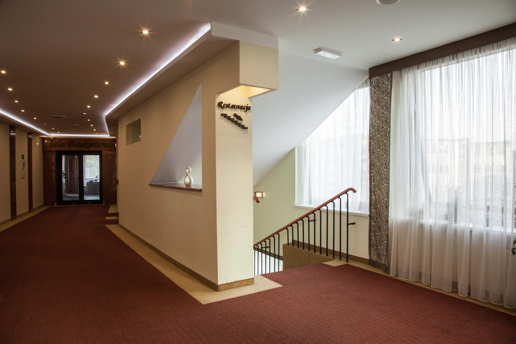 Hotel Ostrawa Wodzisław Śląski Exteriör bild